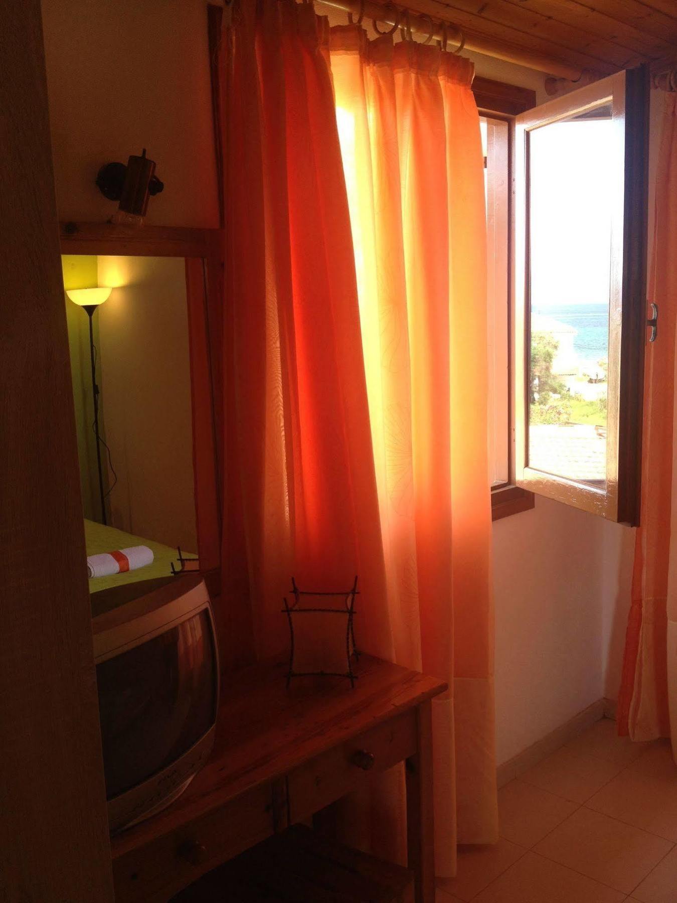 Ionian Breeze Apartments Kávos Екстериор снимка